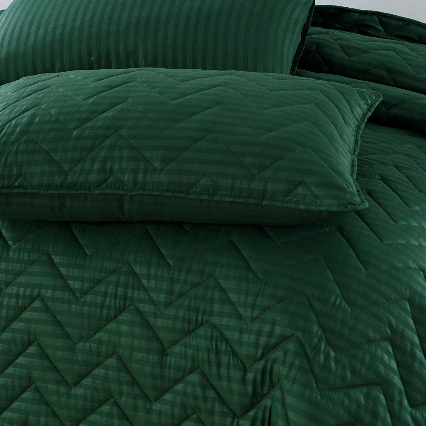 6pcs Comforter Set - Green STRIPE Plain