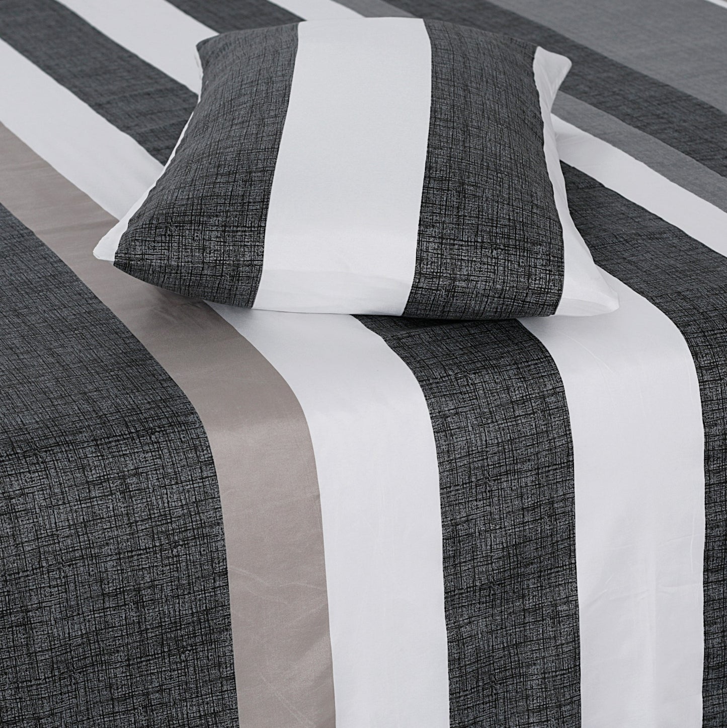 Oleander- Bed sheet Set