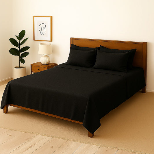 BLACK PLAIN- Bedsheet With 4 Pillow Covers