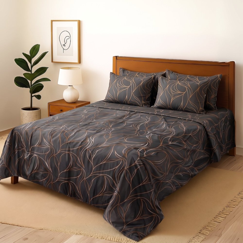 Delusion - Bedsheet With 4 Pillow Covers - Zaraish.com